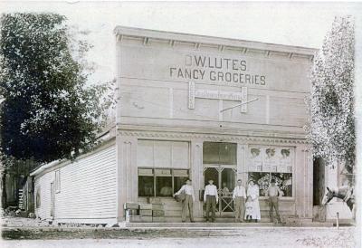 D. W. Lutes Fancy Grocery Store