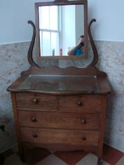 mirrored oak dresser